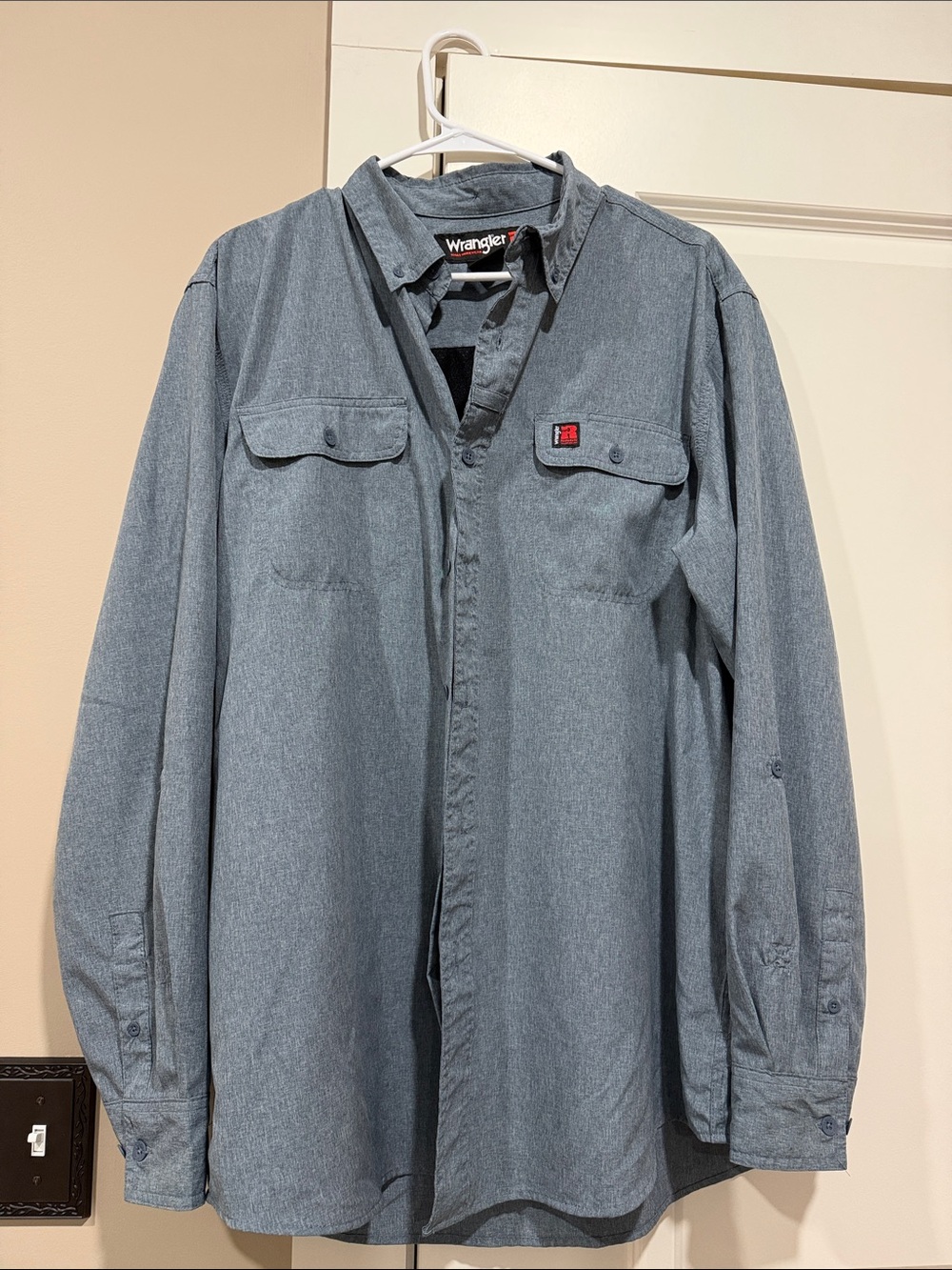 Wrangler Men's Lightweight Button-Up Shirt Jacket in Grey